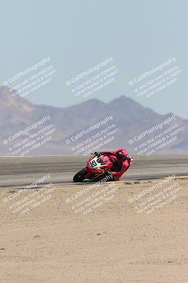 media/Oct-05-2025-CVMA (Sun) [[beeef4f201]]/Race 7-Middleweight Shootout/